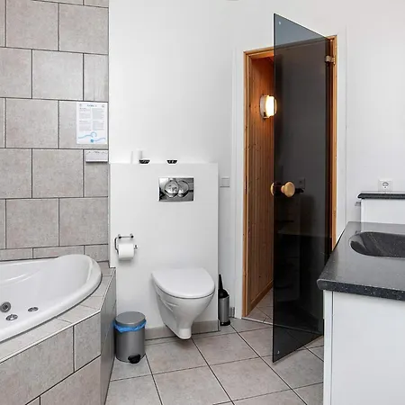 Apartment Xlix *